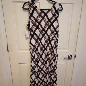 Elegant Brown Plaid Women's Dress